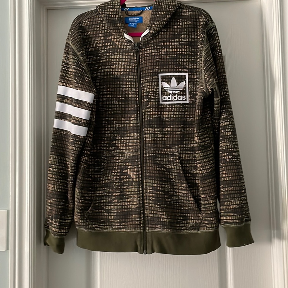 88. Adidas camo zippered hoody sz M